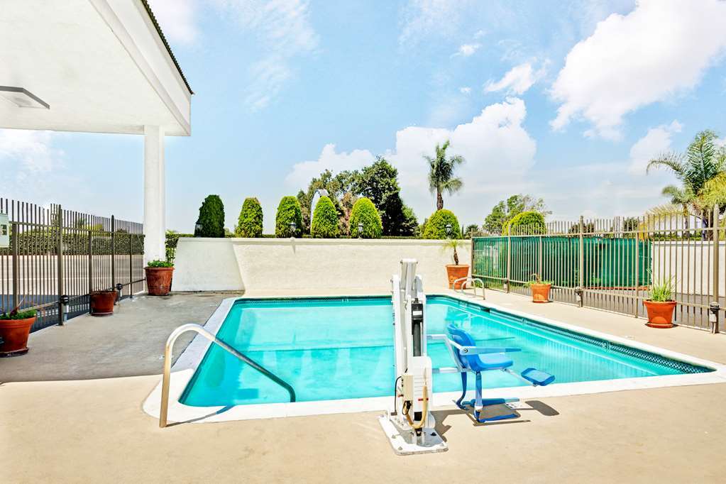 The Dixie Orange County Hotel Stanton Tiện nghi bức ảnh