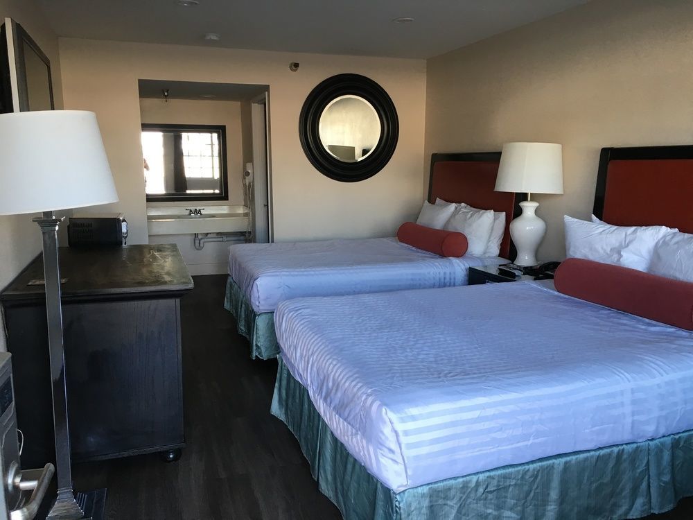 The Dixie Orange County Hotel Stanton Ngoại thất bức ảnh